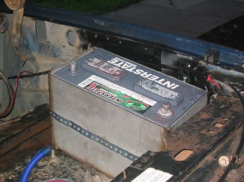 1986 Ford Bronco - 2nd battery, waiting on rod so I can weld up some brackets and get rid of that plumbers tape