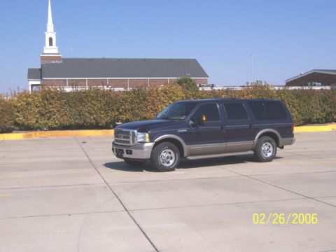 2000 Ford Excursion “Xochi”