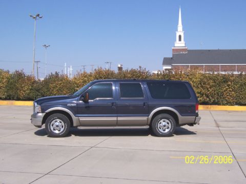 2000 Ford Excursion “Xochi”