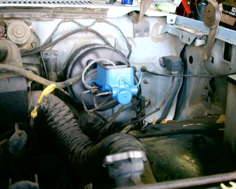 1985 Ford Bronco - F350 master cylinder and F350 booster. Stock booster will not accept F350 booster. F350 booster installs easily in place of stock Bronco bo…