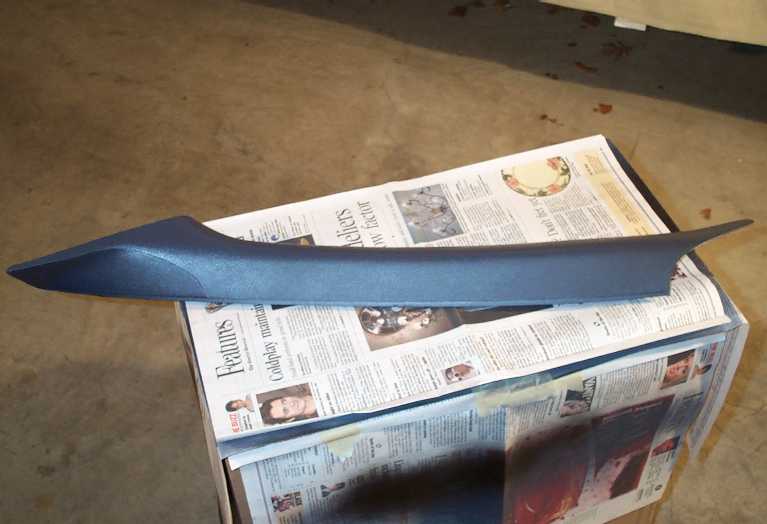 The primed donor a-pillar.