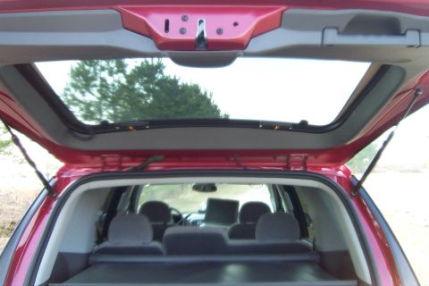2005 Ford Explorer - View from the cargo area of a red 2005 Ford Explorer, looking towards the front seats.