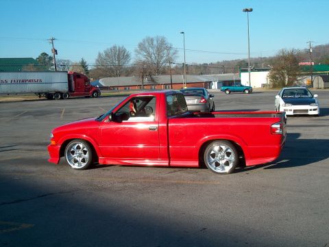 2000 Chevrolet S10 photo