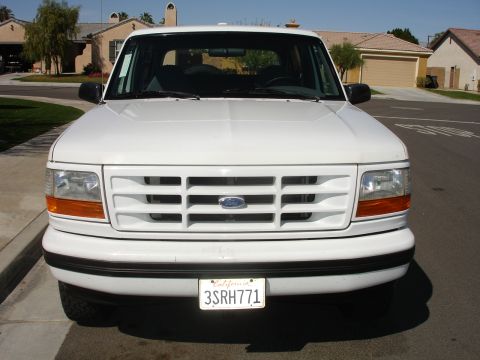 1996 Ford Bronco - had to take the bug guard off I didn't like it