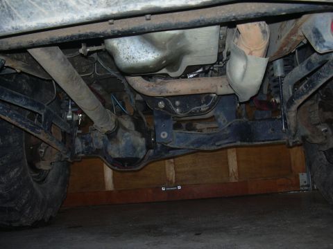 1991 Ford Bronco - Some last pics of what remains of a 6" TTB Superlift