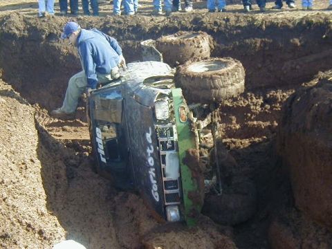 1994 Ford Explorer - Vehicle stuck in mud pit during an off-road event.