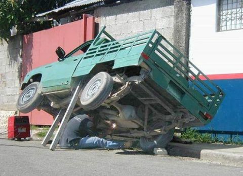 2006 Ford E350 - Caught you at work.