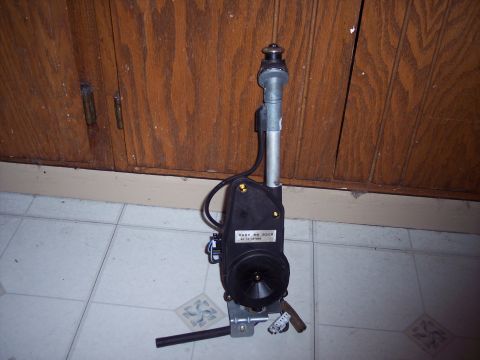 1995 Ford Probe - A power antenna assembly is shown, with a label indicating 'KASTO RR 9309'.