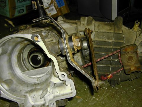 1993 Ford Bronco - the dry fit of the pre87 shifter to a 90 xfercase. this shifter has a much shorter linkage than the two 1356 shifters i have, it works and…