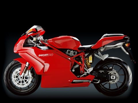 2002 Kawasaki Ninja - 2006 Ducati 749