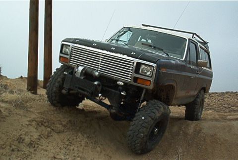 1986 Ford Bronco - This modified Ford Bronco appears to be from the late 1970s, not a 1986 model.