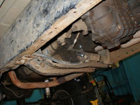 1994 Ford Bronco - The drive line hit the crossmember. No fancy loop or modification is needed. All I did is drop the crossmember underneith the frame and add…