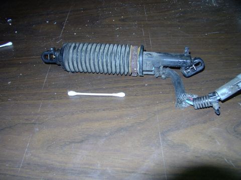 1990 Lincoln Town Car - This is the height sensor. One or both ends start to jump off the ball studs it attaches to. This tells the comprssor to go on strike and y…