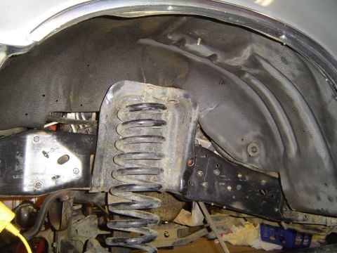 1989 Ford Bronco - Scrubbed the frame so I can get some paint on it