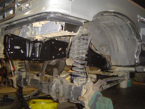 1989 Ford Bronco - Painted the frame gloss black