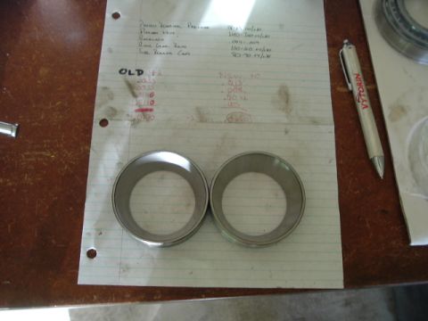 1989 Ford Bronco - Handwritten notes and two metal rings, possibly related to a D60 regear/rebuild project.