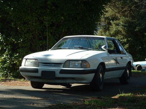 1987 Ford Mustang photo