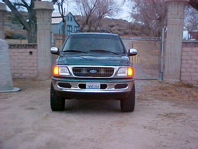 Front view of a 1997 Ford Expedition parked in a driveway