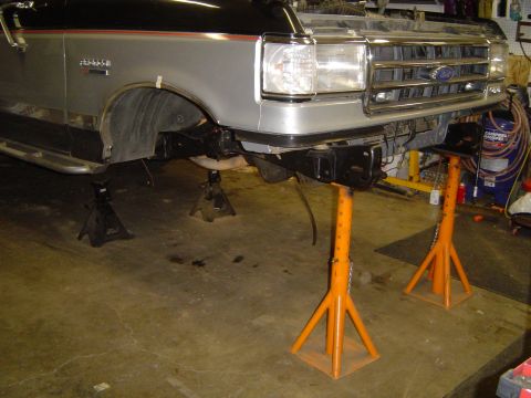 1989 Ford Bronco - Thats how he sits today