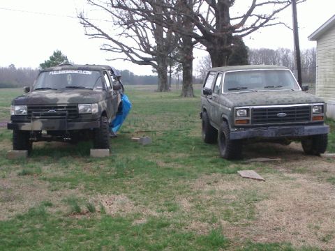 1984 Ford Bronco photo