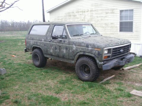 1984 Ford Bronco photo