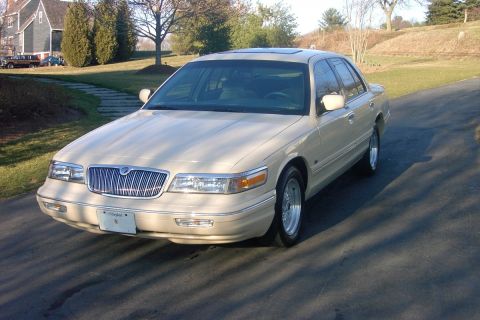 1996 Mercury Grand Marquis - Another LH quarter shot