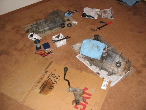 1995 Ford Bronco - The earlier pics of the shifter were of a still prisitine '96 with 2200 miles. This shifter is the same, just bought it from a parts dealer…