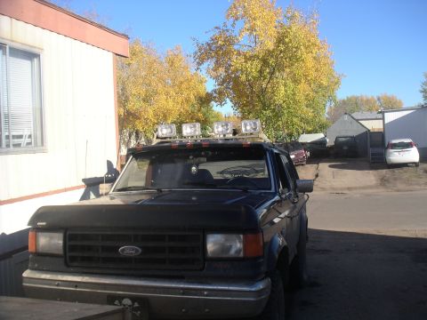 1989 Ford Bronco - looks alright I think