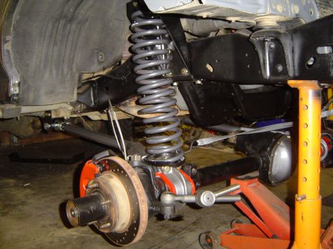 1989 Ford Bronco - Putting pressure on the springs