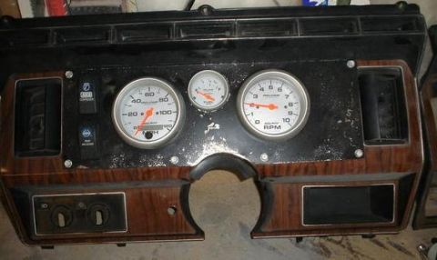 1984 Ford Bronco - my original simple metal plate to mount my gaures in