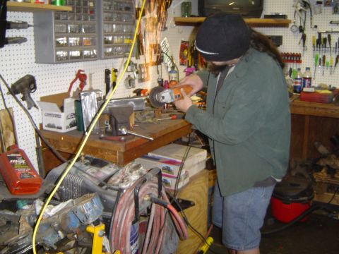 1989 Ford Bronco - More clean up on the bracket