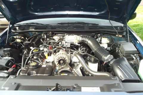 1998 Ford Crown Victoria - Finally detailed the engine after installing the PI intake and 2003 GT valve covers.