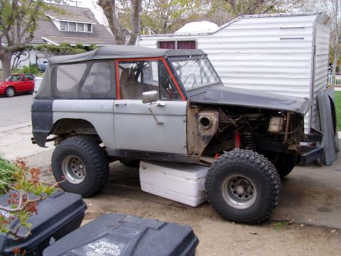 1967 Ford Bronco - Front end without fenders/grill. Hood/radiator supported by the old temporary supports