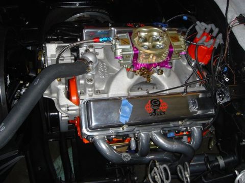 1979 Pontiac Trans Am - This custom V8 engine features a Holley carburetor and chrome valve covers with a QOLEN logo.