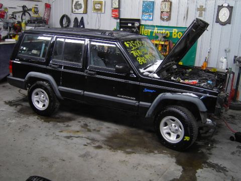 1998 Jeep Cherokee photo