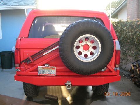 1985 Ford Bronco - rr shot