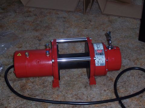 1988 Suzuki Samurai - naked winch