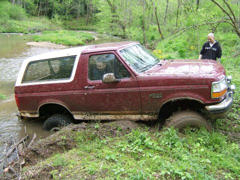 1993 Ford Bronco - Soft creek mud at the mountain house