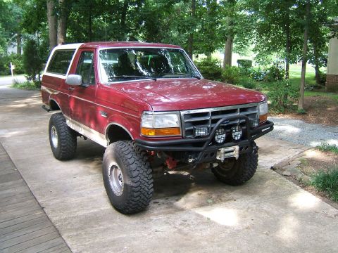 1993 Ford Bronco - No pics of the front being made, but heres the final product