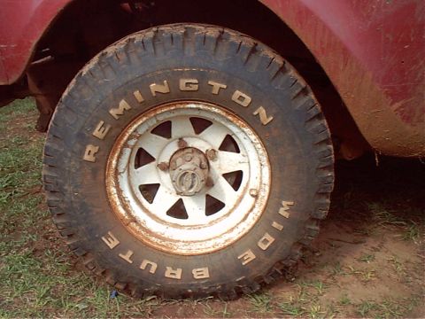 1994 Ford Bronco - old school tires bias-ply 4ply sidewalls