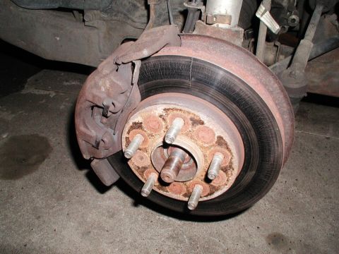 1992 Ford Taurus - Yeah, that's a crack.