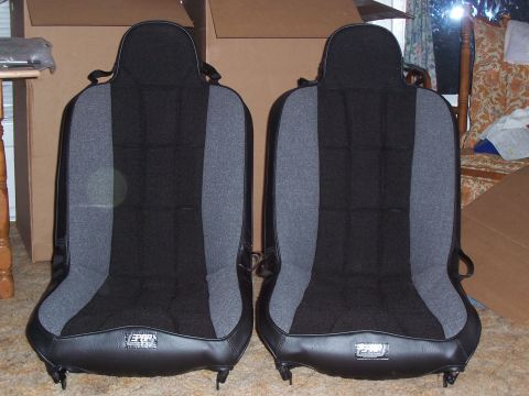 1988 Suzuki Samurai - Pair of aftermarket bucket seats with PRP branding visible on the lower front.