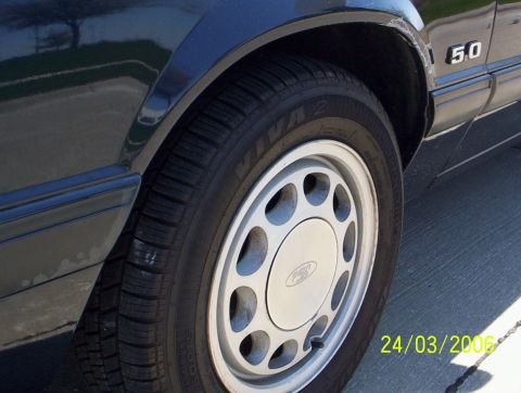 1991 Ford Mustang photo