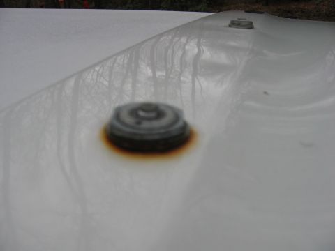 1995 Ford Bronco - close up with rust