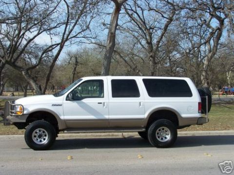 2000 Ford Excursion “Xochi”