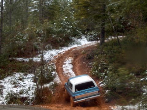 1993 Ford Bronco - Slingin some mud.