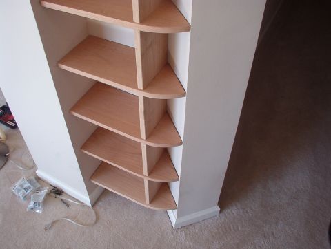 2004 Land Rover Land Rover - Since the vertical support was the obvious design, & a natural divider, the otherwise useless curved sections will be curio shelves. My g/f…