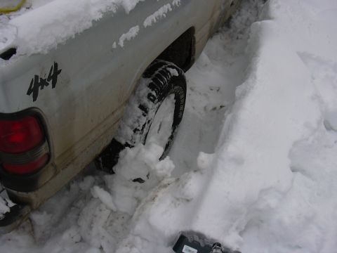 1990 Ford Bronco - First tire out of the bank