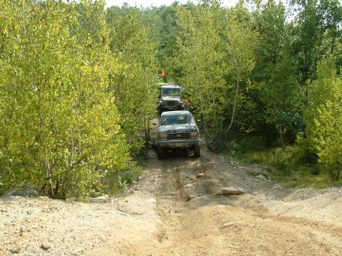 1991 Ford Bronco - Coming up the trail