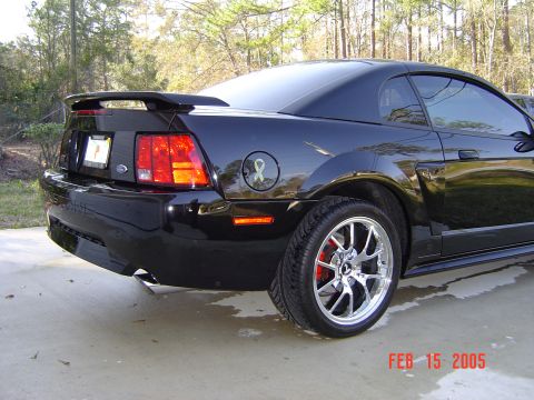 2003 Ford Mustang - rear corner shot